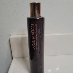 Josie Maran tan oil